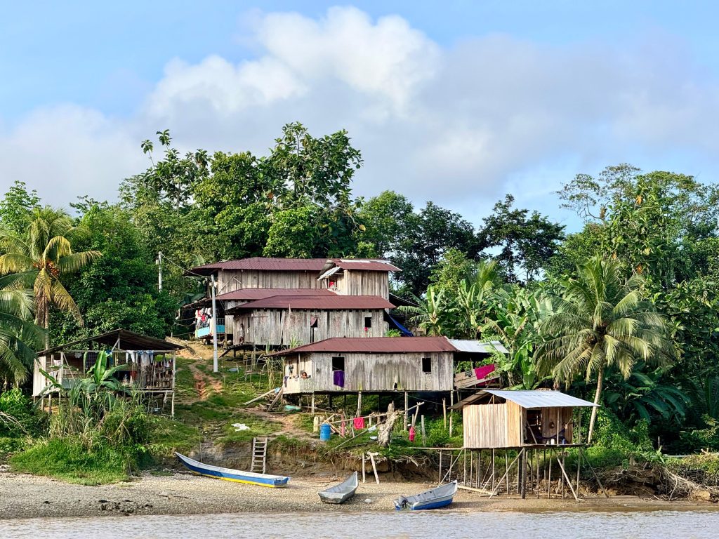 Restitución tierras Río Guajuí en Guapi, Cauca, con comunidad afro y director URT.